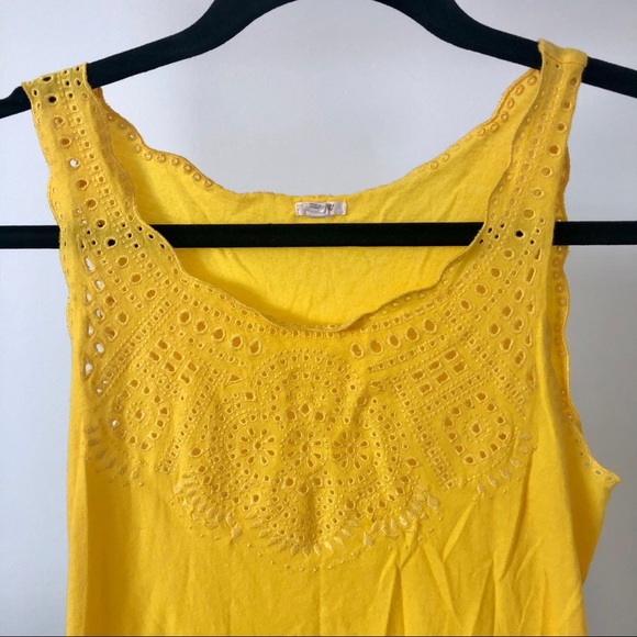 J. Crew XS yellow eyelet tank with scalloping - Picture 5 of 6